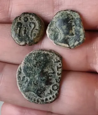 Lote de monedas ibero romanas.