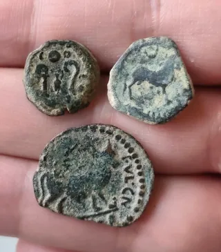Lote de monedas ibero romanas.