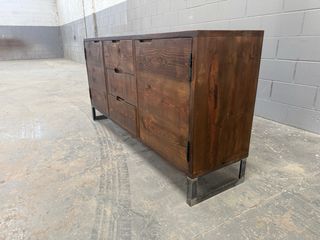 Aparador madera y metal
