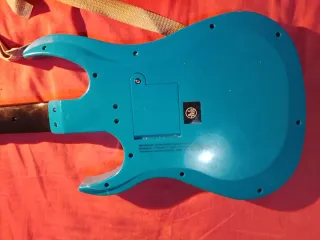 Guitarra Eléctrica Juguete (no funciona del todo)