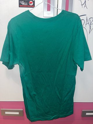 Camiseta Nike verde básica