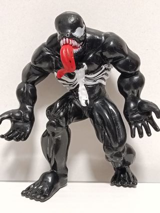Lote 2 Figuras Venom Marvel Comansi Kinder