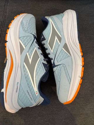 Zapatillas Diadora Mythos 8 Vortice Azul Naranja