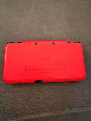 Nintendo 2DS XL Edición Poké Ball