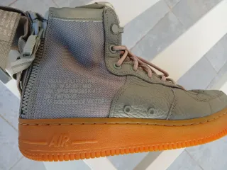 Nike SF Air Force 1 Botas Verdes Mujer