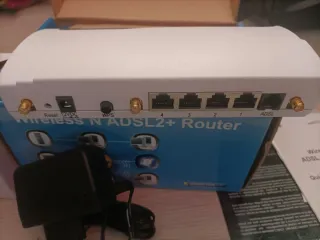 Router Wireless N ADSL2