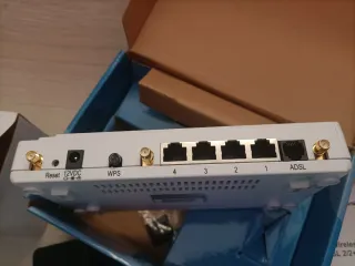 Router Wireless N ADSL2