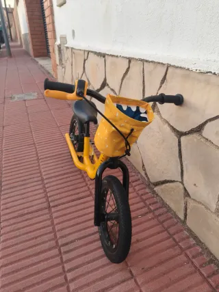 Bicicleta niño sin pedales con freno,sin bolsita