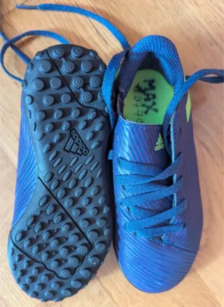 Botas de fútbol Adidas Talla 28 NUEVAS