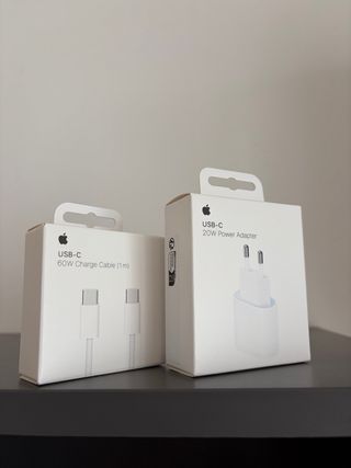 NUOVI Apple Cavo 1M USBC + Caricatore 2025 20W