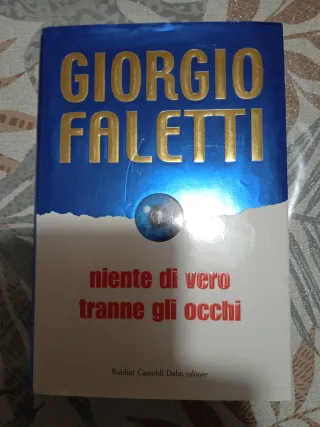 Niente di vero tranne gli occhi