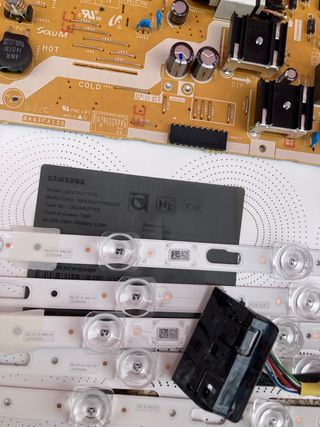 Tiras LED Samsung UE43AU7175UXXC