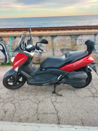 Yamaha Xmax 125