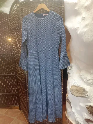 Vestido Kling azul y blanco talla L