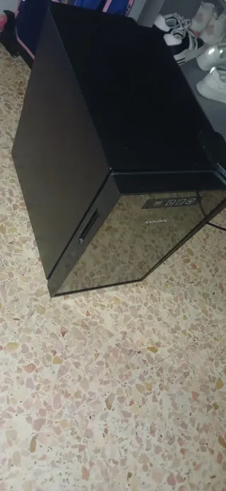 Nevera Ansonic Negra