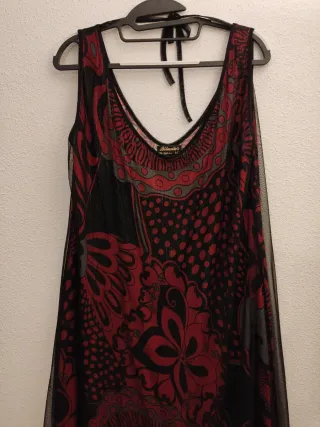 Vestido Bituzik Negro/Rojo talla grande: M