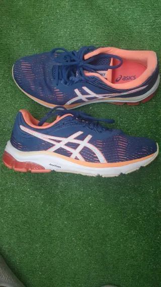 Zapatillas running Asics azul y rosa