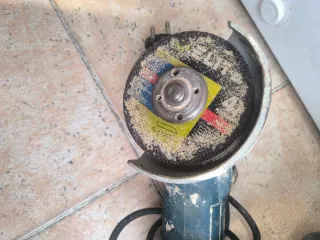 Radial Bosch GWS 700