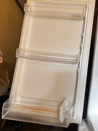 Bandejas y cajones frigorífico INDESIT