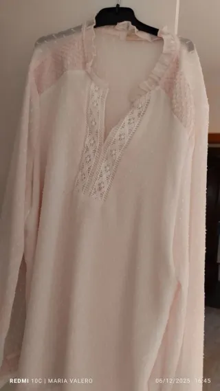 2 Camisas Mujer Rosa y Blanca