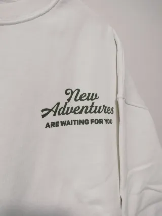 Sudadera gráfica Time to be Outside