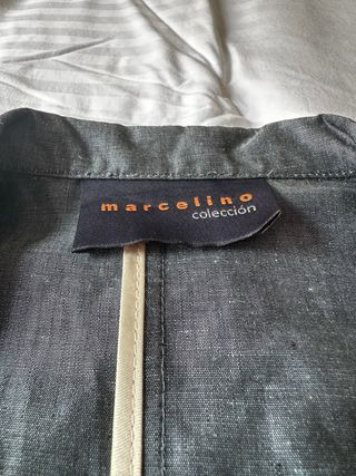 Americana Marcelino Gris con Detalles