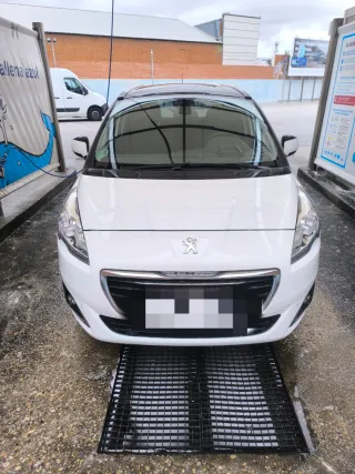 Peugeot 5008 2017