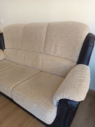 Sofá de 3 plazas y sillón