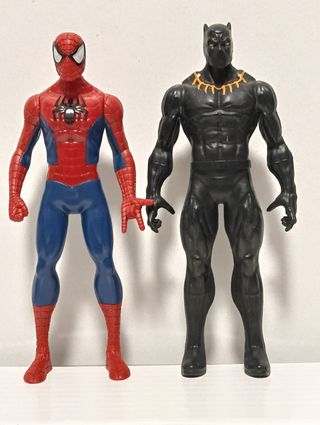 Lote figuras Marvel Spiderman e Black Panther
