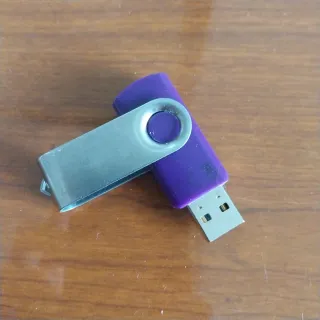 Memoria USB 16GB Morada