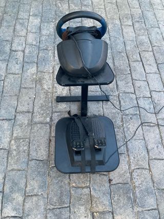 Thrustmaster T150 con Supporto