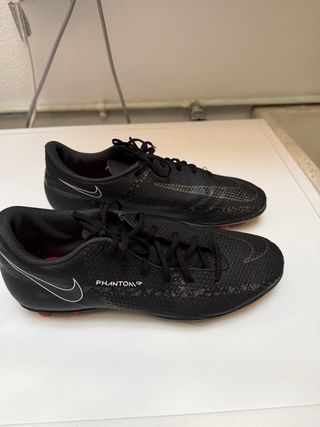 Botas de fútbol Nike Negras