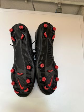 Botas de fútbol Nike Negras