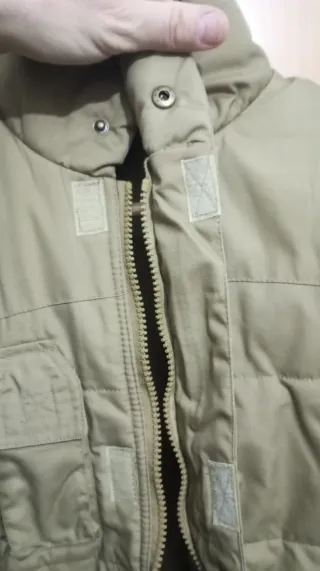 Chaleco forrado color caqui