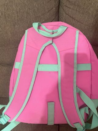 Mochila rosa y verde con corazón lentejuelas
