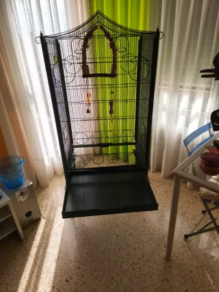 Jaula grande para pájaros