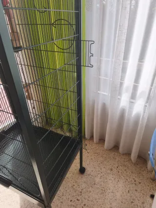 Jaula grande para pájaros