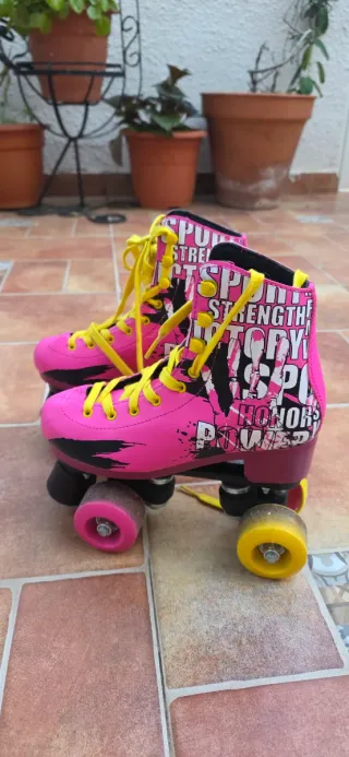 Patines de niña rosas ,talla 34