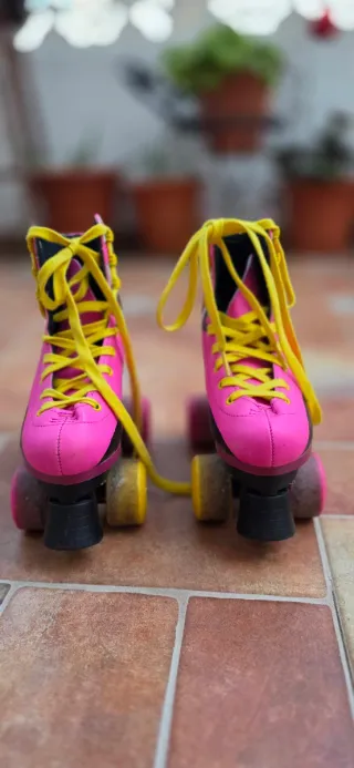Patines de niña rosas ,talla 34