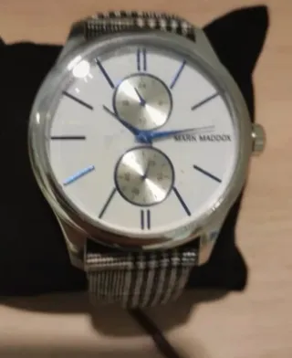 Reloj Mark Maddox Plata y Blanco
