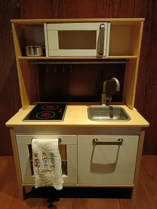Cozinha infantil IKEA