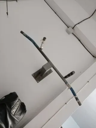 Barra de dominadas para pared