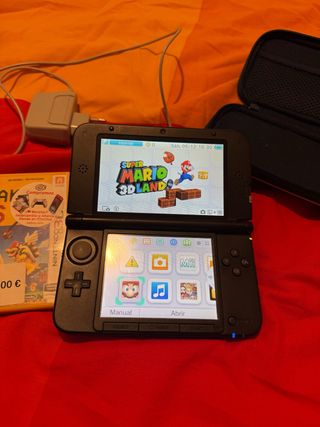 Nintendo 3DS XL Blu + Super Mario 3D Land