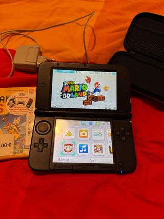 Nintendo 3DS XL Blu + Super Mario 3D Land
