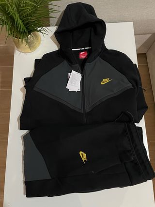 Chándal Nike Tech Negro Gris