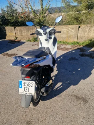 Moto Honda Blanca