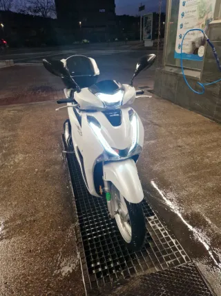 Moto Honda Blanca