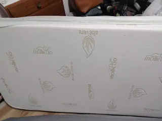 Somier 90cm con patas y colchón