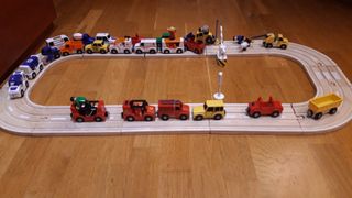 Circuito de coches de madera