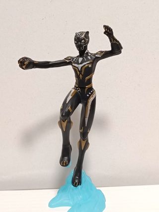 Lote 3 Figuras Marvel: Iron Man, Hulk, Pantera